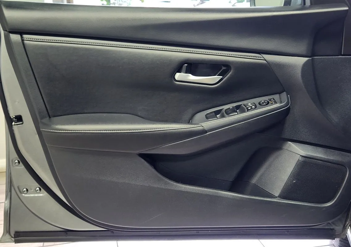 Nissan Sentra photo 10
