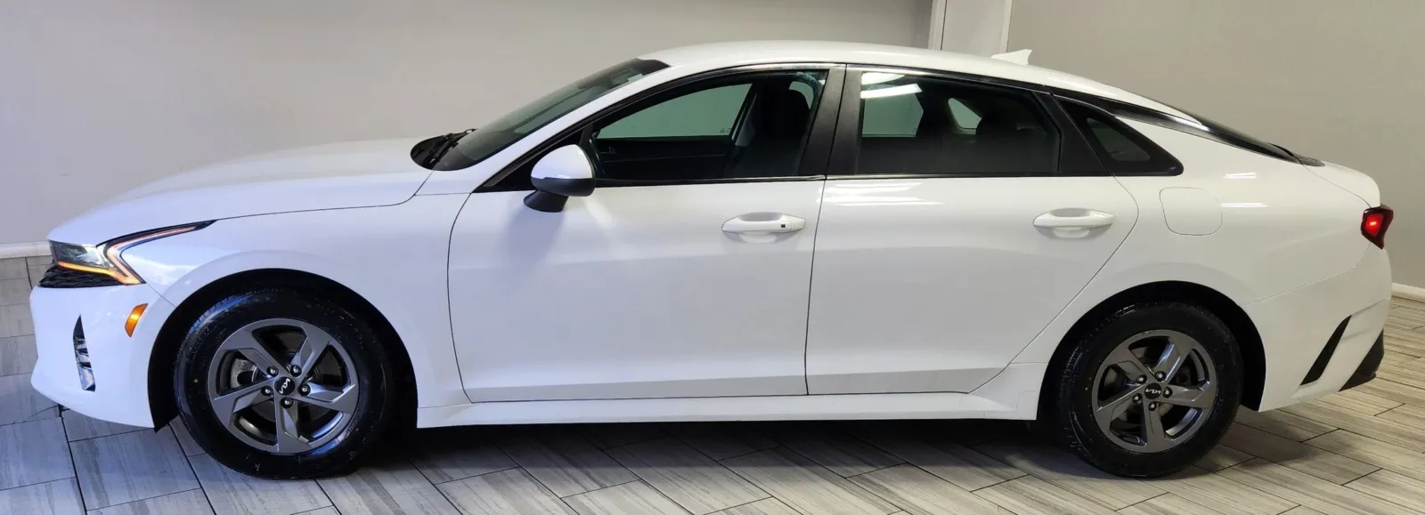 Photos of 2023 Kia K5 LXS for sale in Philadelphia, PA at Torresdale Ave