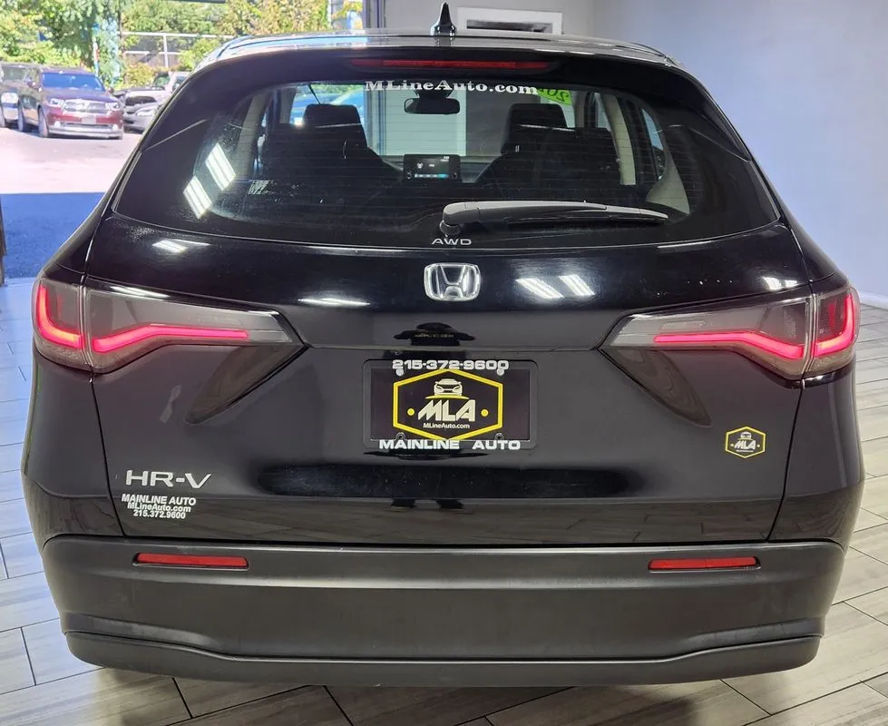More photos of 2023 Honda HR-V AWD LX at Torresdale Ave, PA