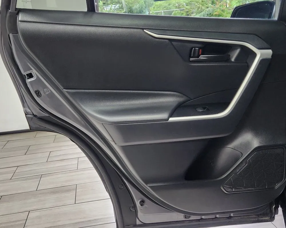 Toyota RAV4 photo 12
