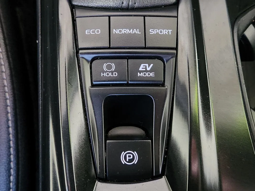 Toyota Camry photo 23