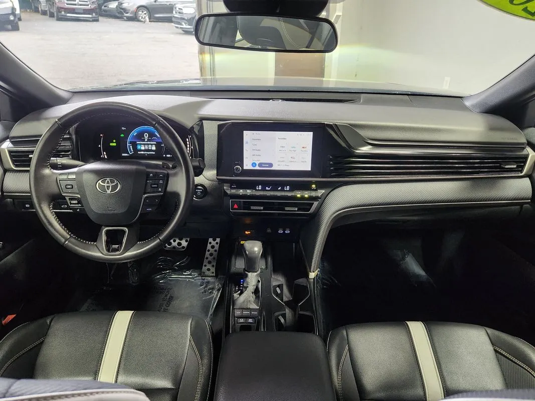 Toyota Camry photo 15