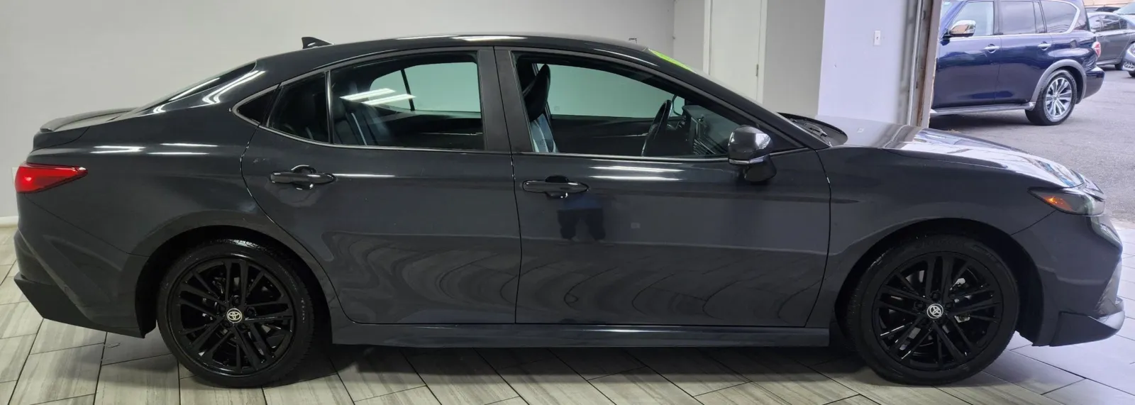 Toyota Camry photo 6