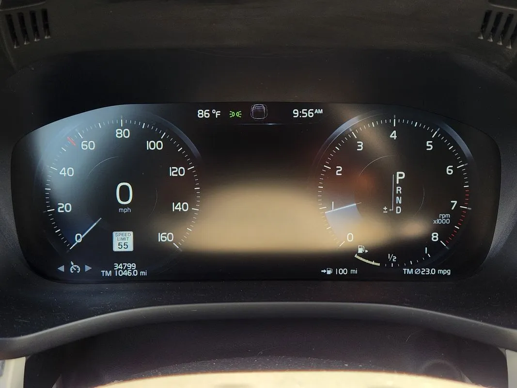 Volvo XC60 photo 20