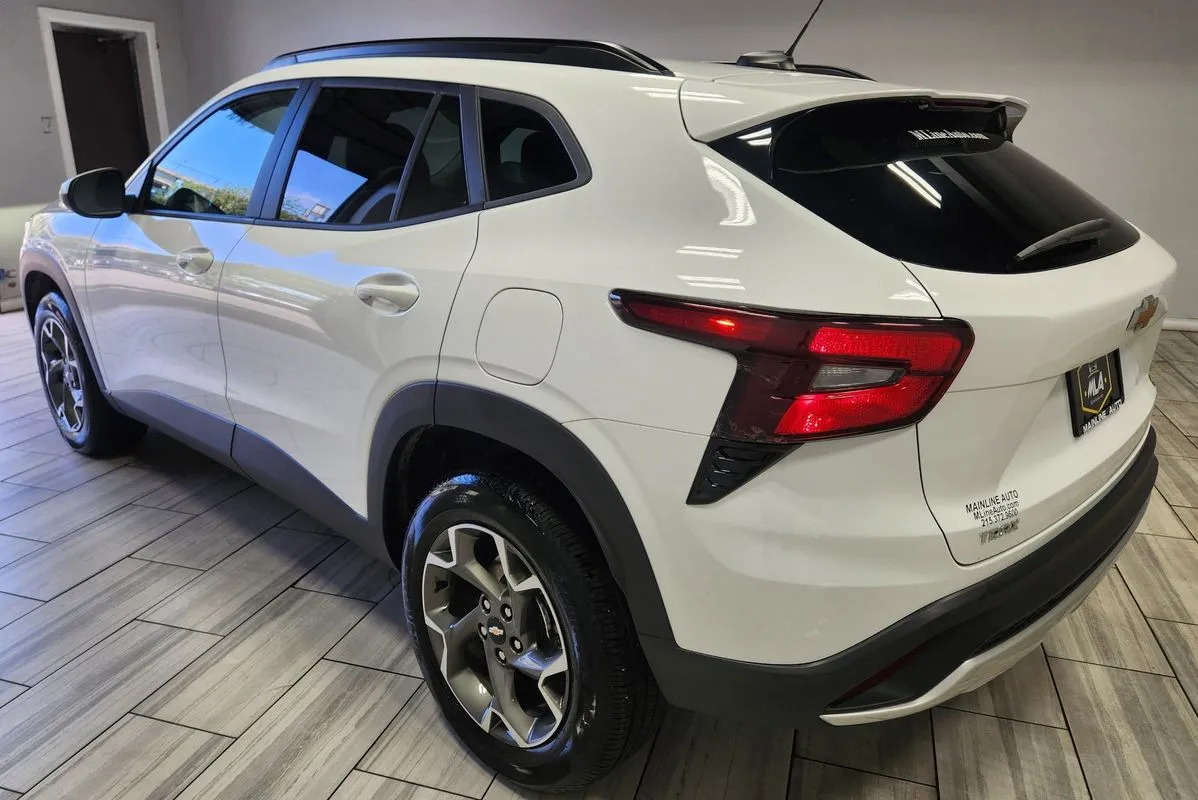 Another view of 2025 Chevrolet Trax FWD LT for sale in Philadelphia, PA at Torresdale Ave