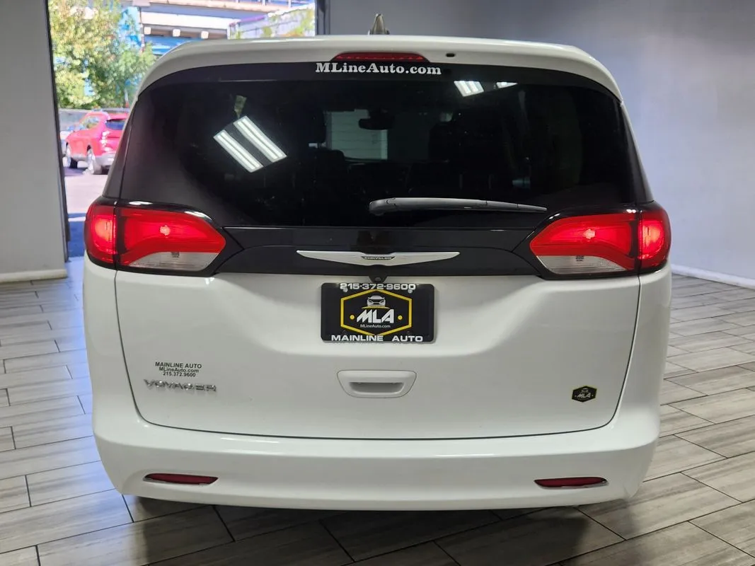 More photos of 2023 Chrysler Voyager LX at Torresdale Ave, PA