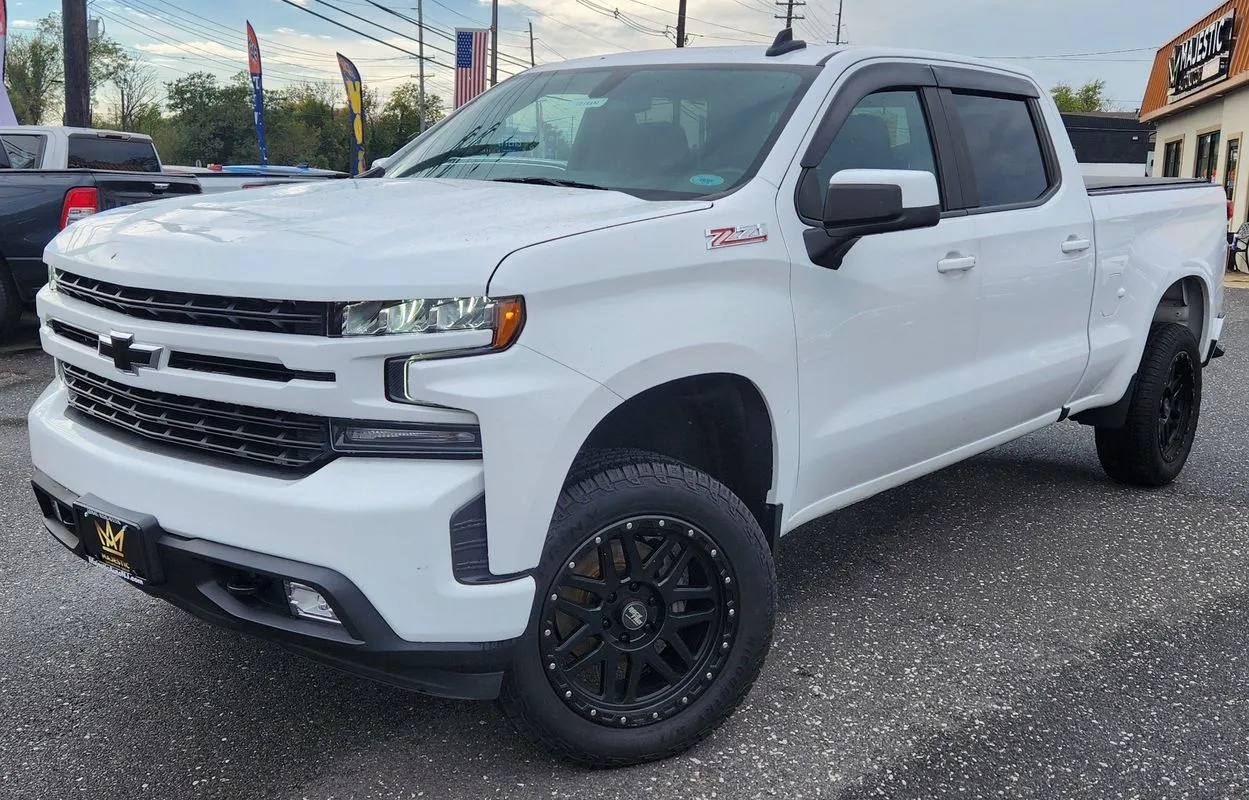 White 2019 Chevrolet Silverado 1500 RST for sale in Philadelphia, PA