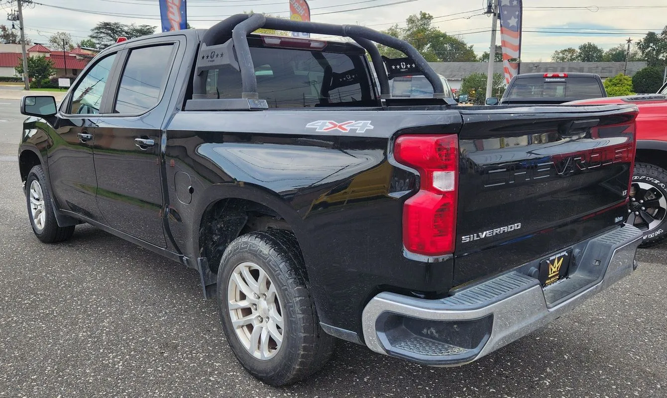 Another view of 2020 Chevrolet Silverado 1500 4WD Crew Cab Short Bed LT for sale in Philadelphia, PA at Torresdale Ave