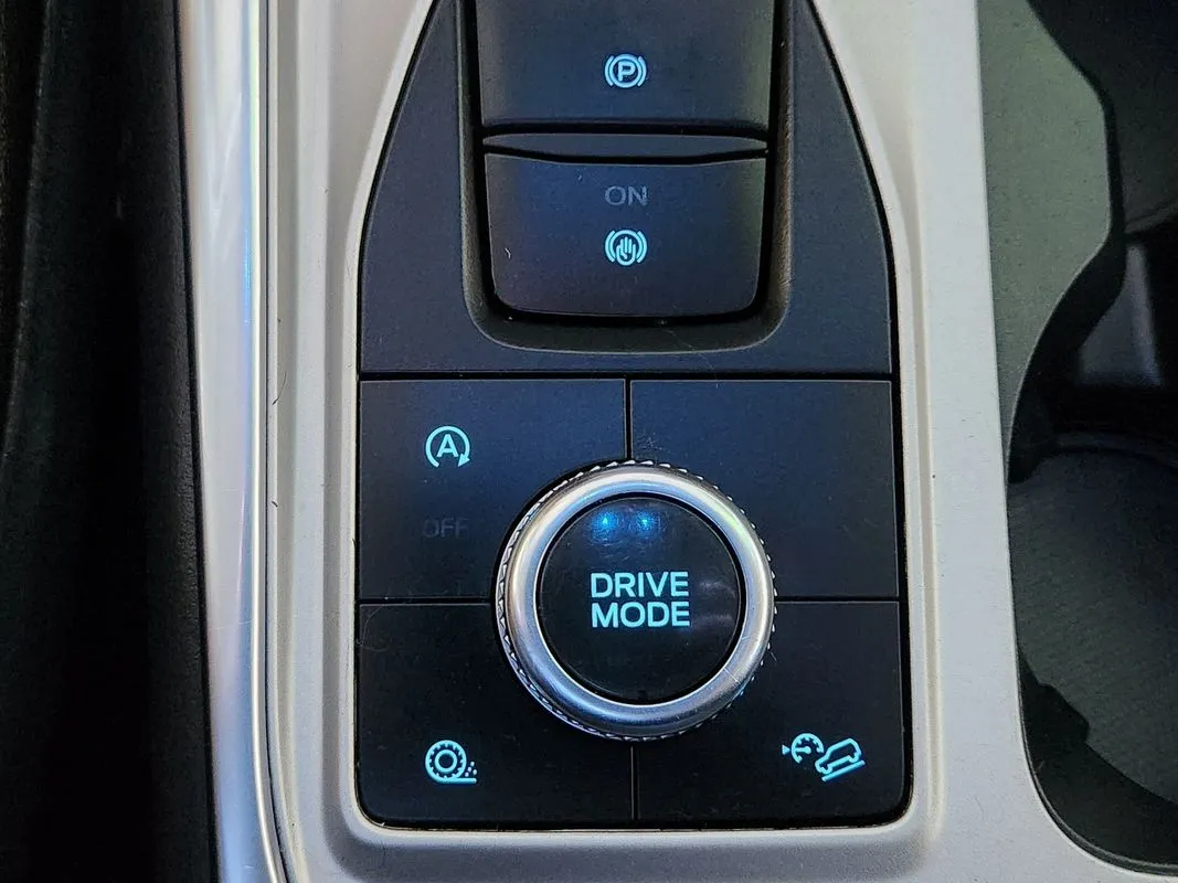 Ford Explorer photo 23