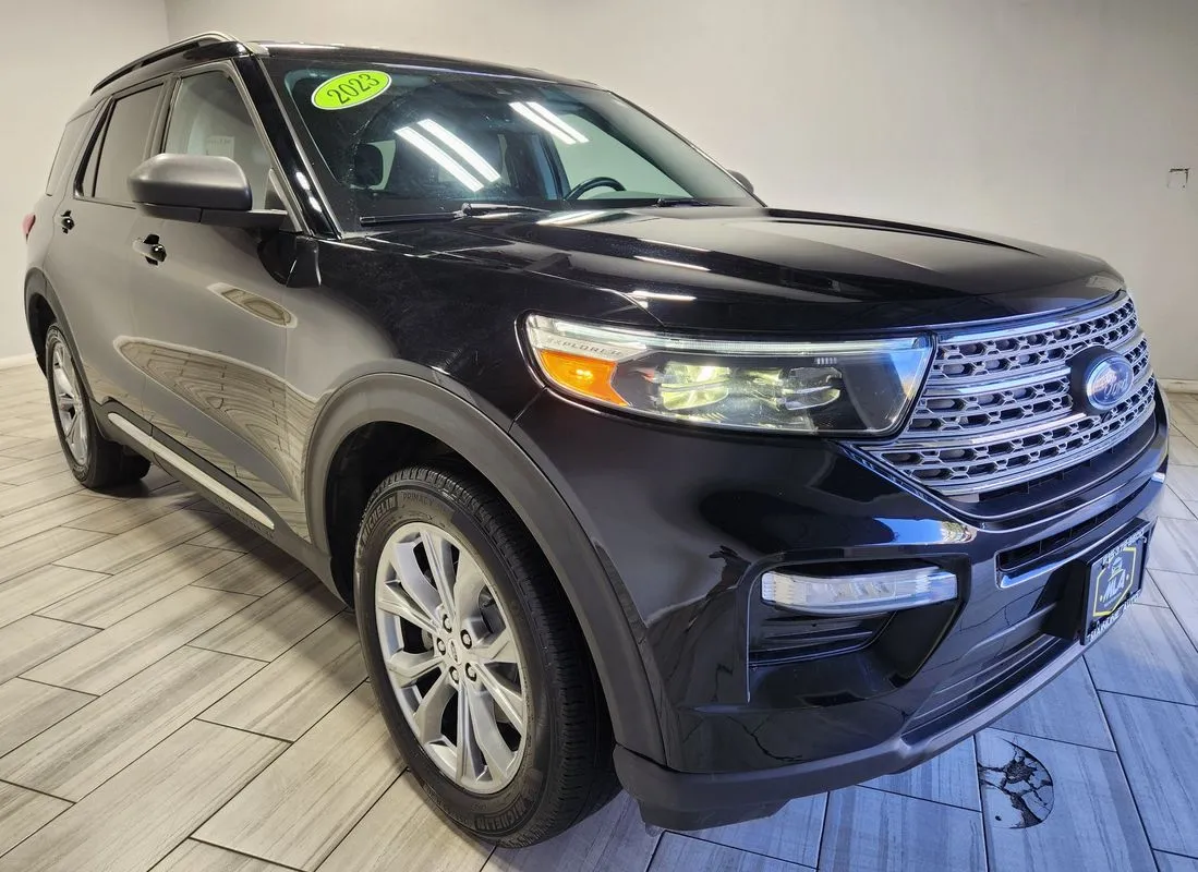 Ford Explorer photo 6