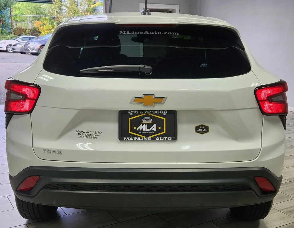 More photos of 2025 Chevrolet Trax FWD LS at Torresdale Ave, PA
