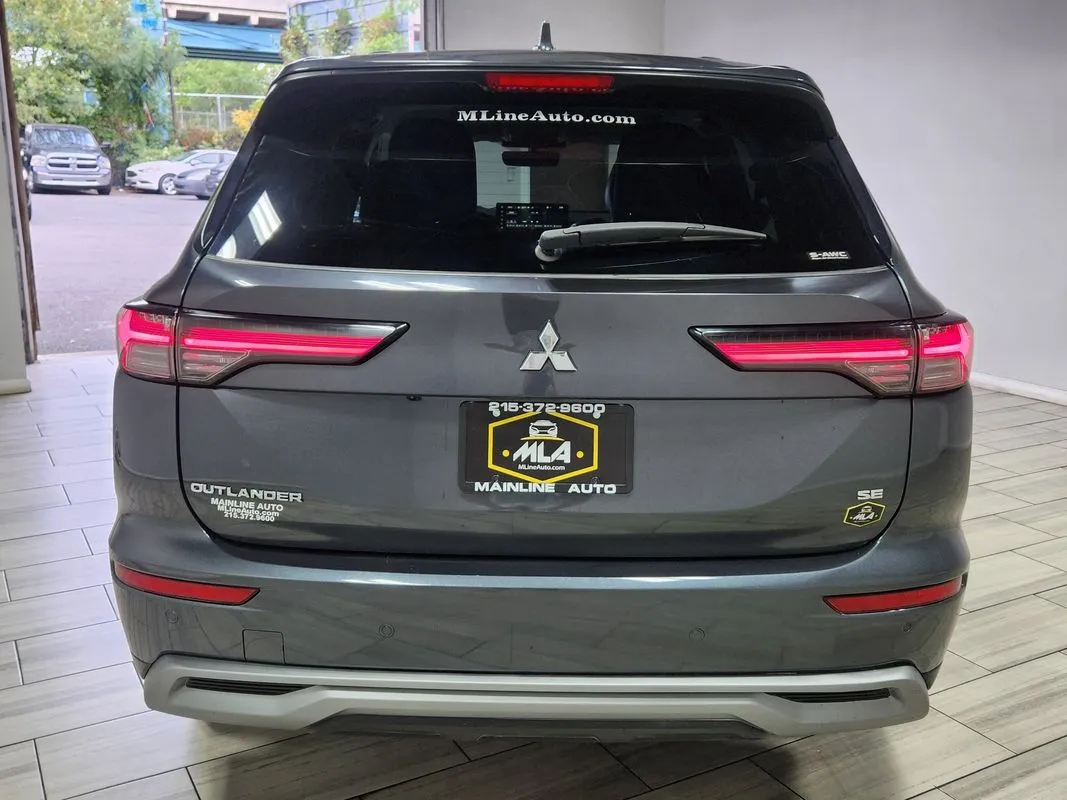 More photos of 2025 Mitsubishi Outlander SE 2.5 S-AWC at Torresdale Ave, PA