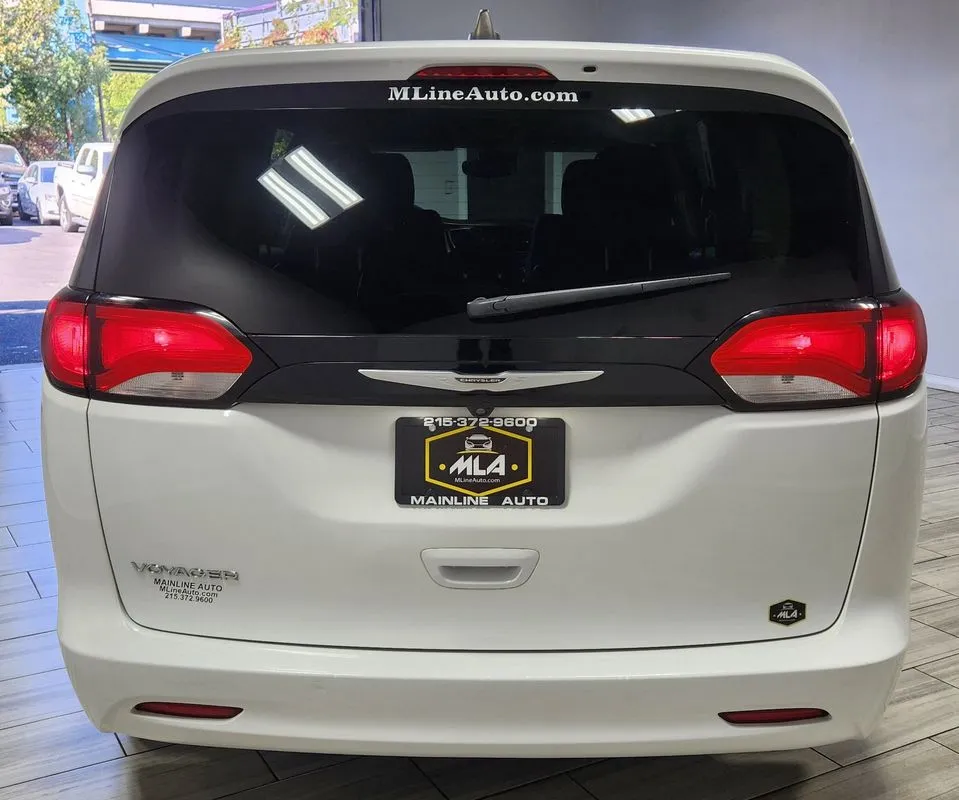 More photos of 2023 Chrysler Voyager LX at Torresdale Ave, PA