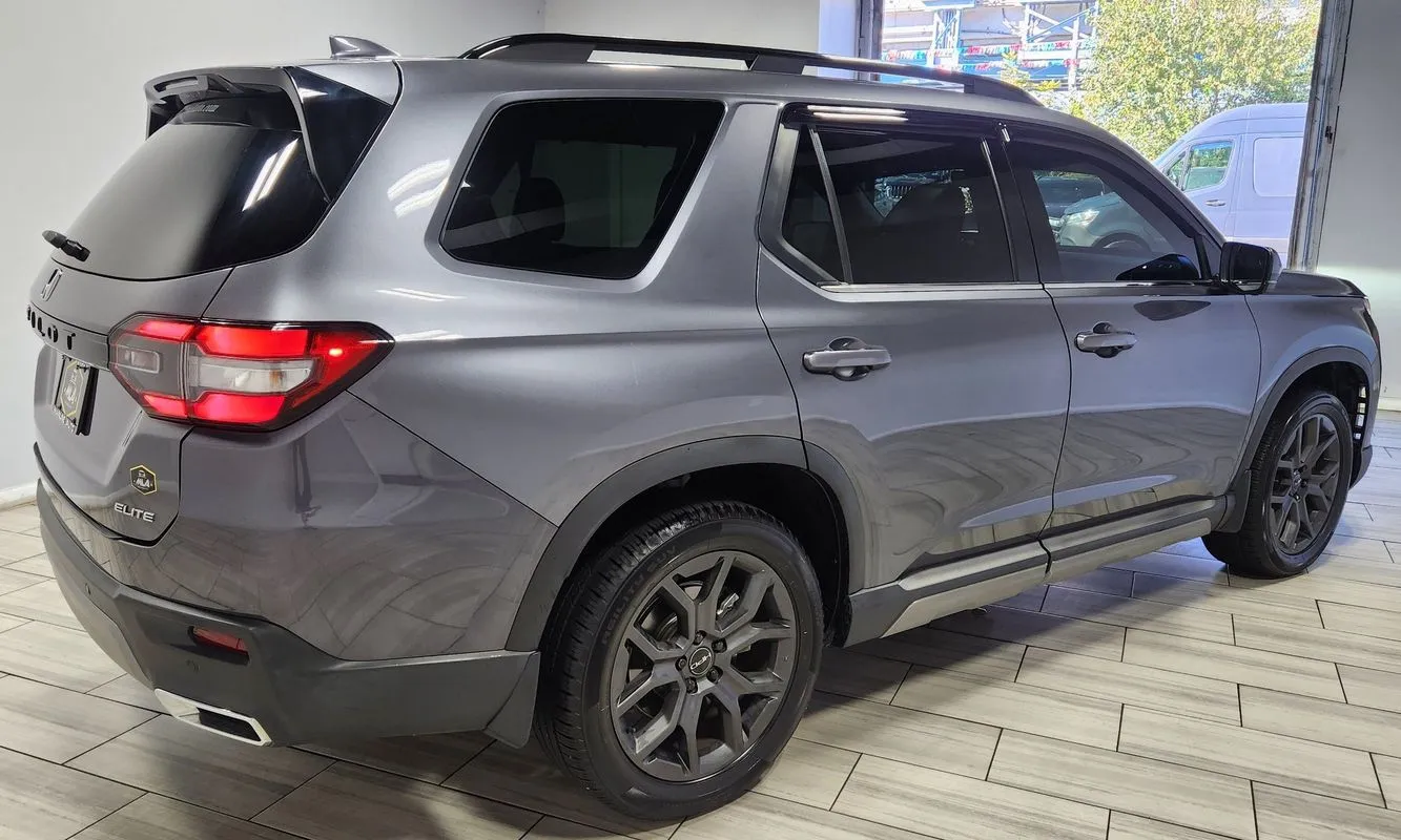 More photos of 2024 Honda Pilot Elite at Torresdale Ave, PA