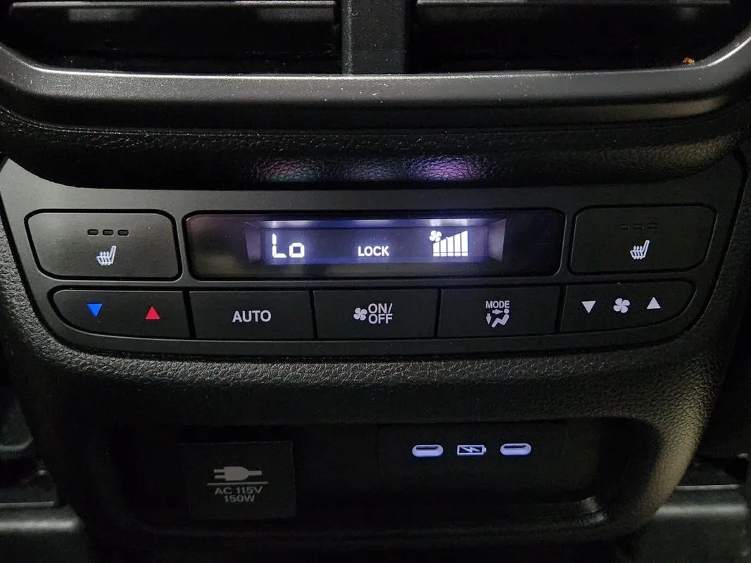 Honda Pilot photo 17