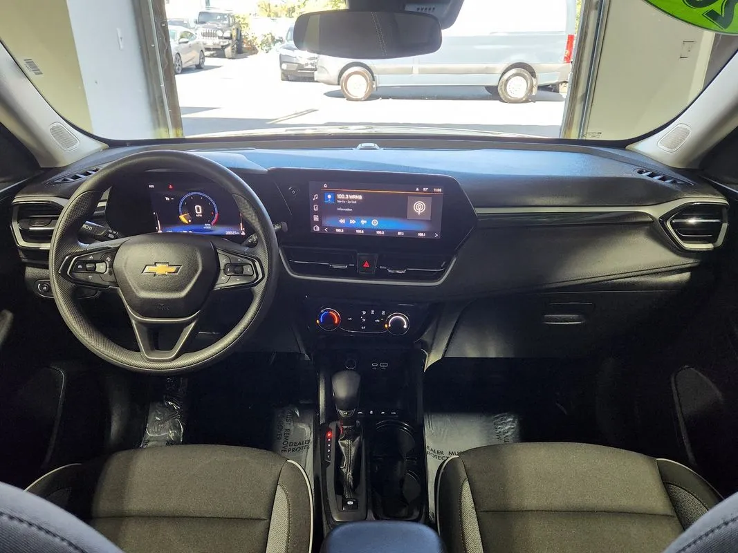 Chevrolet Trailblazer photo 14