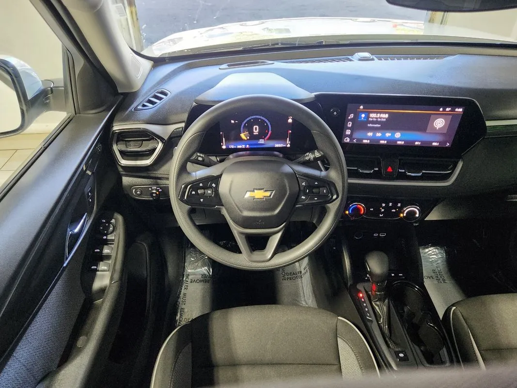 Chevrolet Trailblazer photo 15