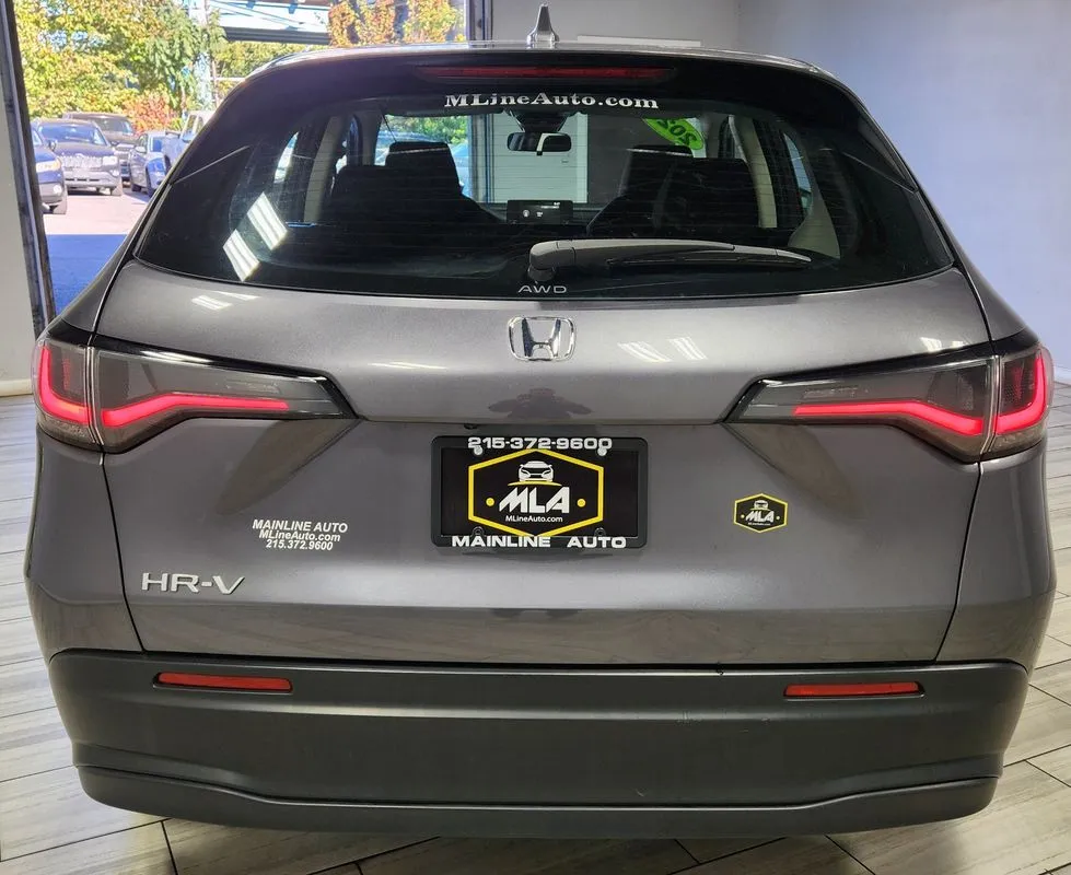 More photos of 2025 Honda HR-V AWD LX at Torresdale Ave, PA