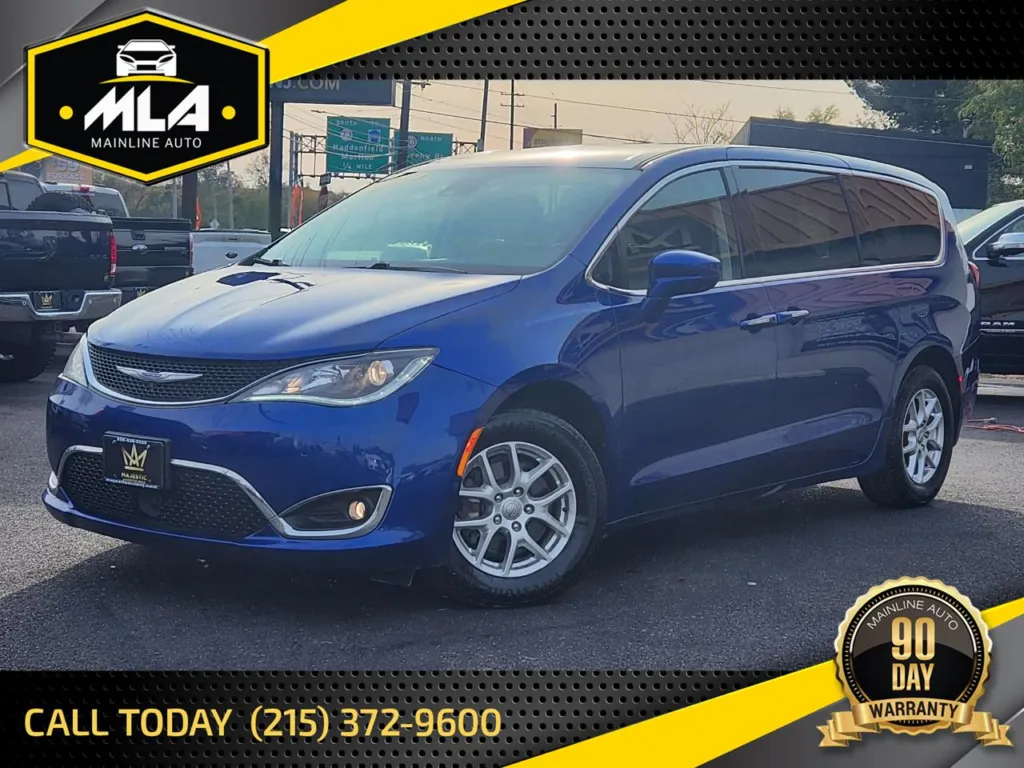2020 Chrysler Pacifica Touring Plus for sale in Philadelphia, PA