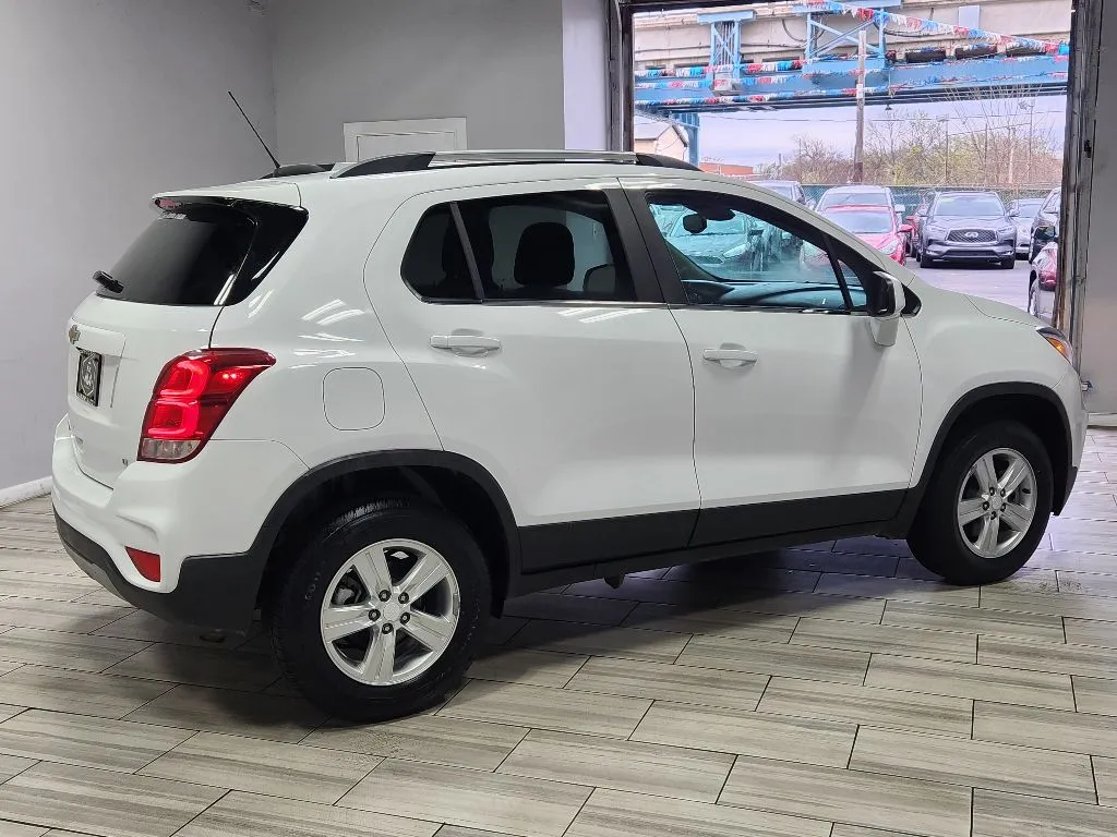 More photos of 2020 Chevrolet Trax LT at Torresdale Ave, PA