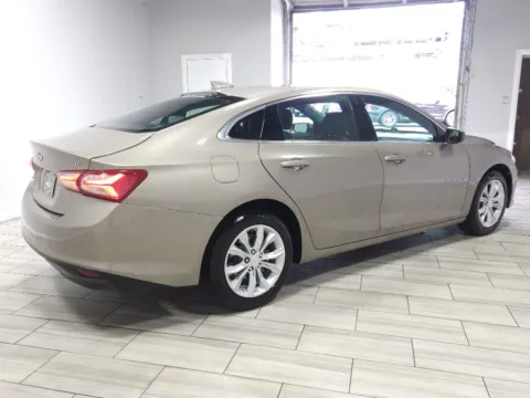 More photos of 2022 Chevrolet Malibu LT at Torresdale Ave, PA