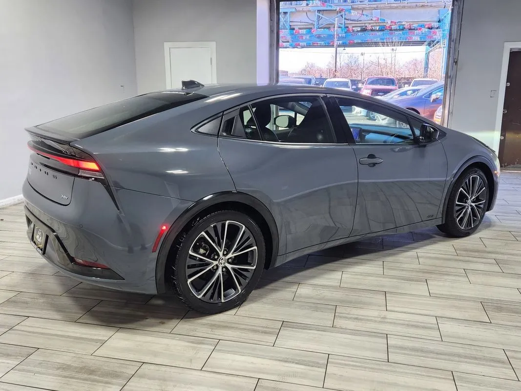 More photos of 2023 Toyota Prius XLE at Torresdale Ave, PA