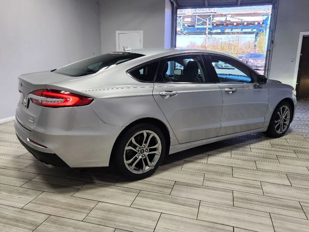 More photos of 2020 Ford Fusion SEL at Torresdale Ave, PA