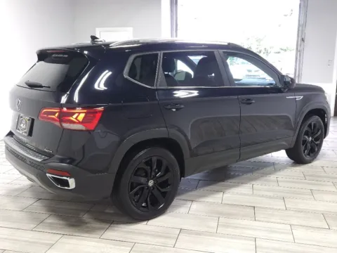 More photos of 2023 Volkswagen Taos SE at Torresdale Ave, PA
