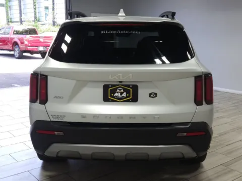 More photos of 2022 Kia Sorento EX at Torresdale Ave, PA