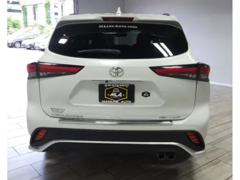 More photos of 2023 Toyota Highlander XSE at Torresdale Ave, PA