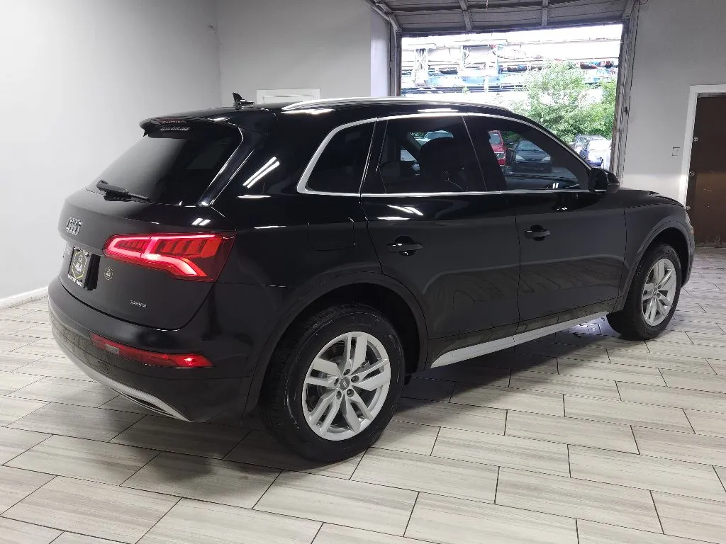 More photos of 2020 Audi Q5 Premium at Torresdale Ave, PA