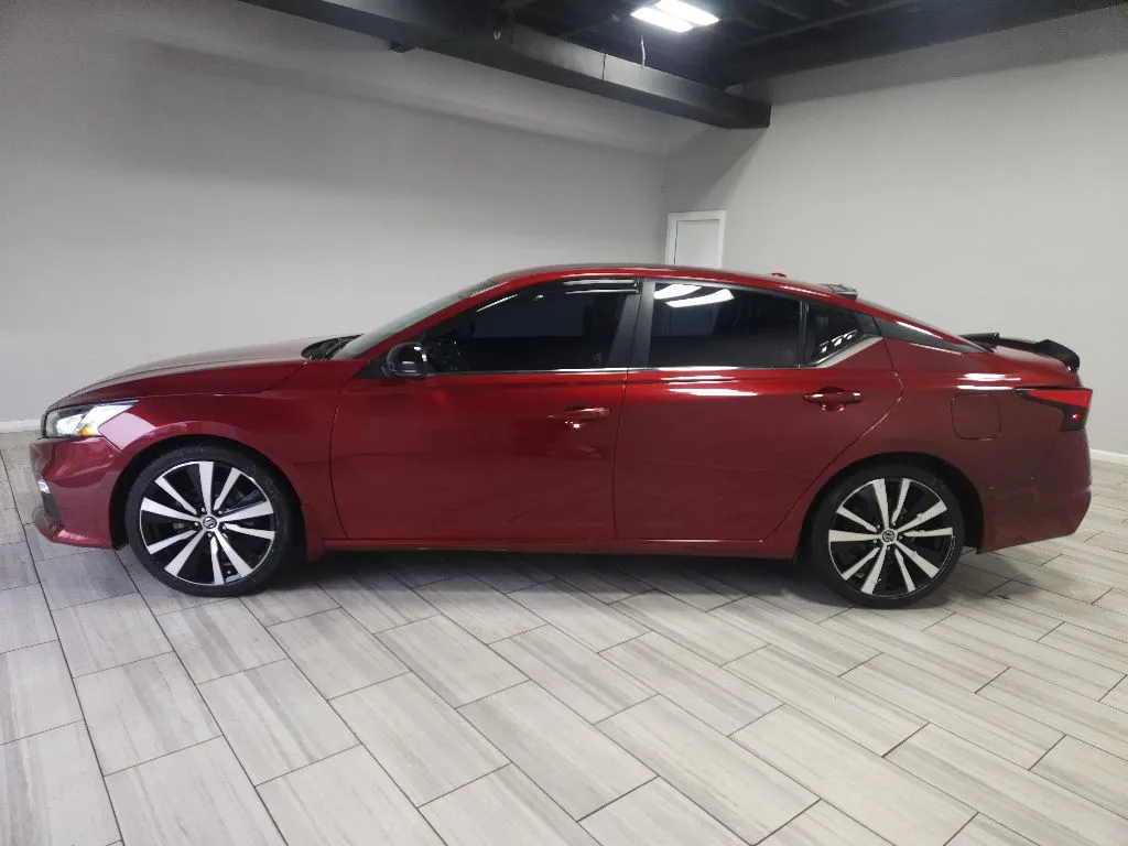 Photos of 2021 Nissan Altima 2.5 SR for sale in Philadelphia, PA at Torresdale Ave