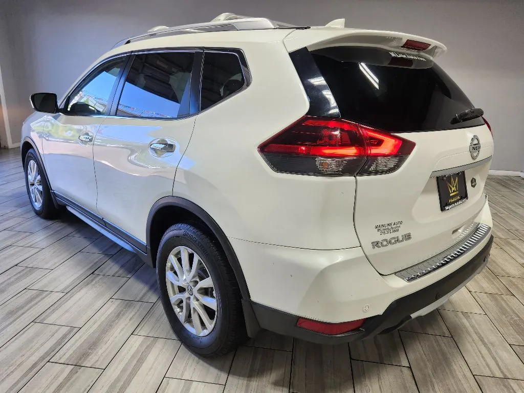 Another view of 2020 Nissan Rogue SV for sale in Philadelphia, PA at Torresdale Ave
