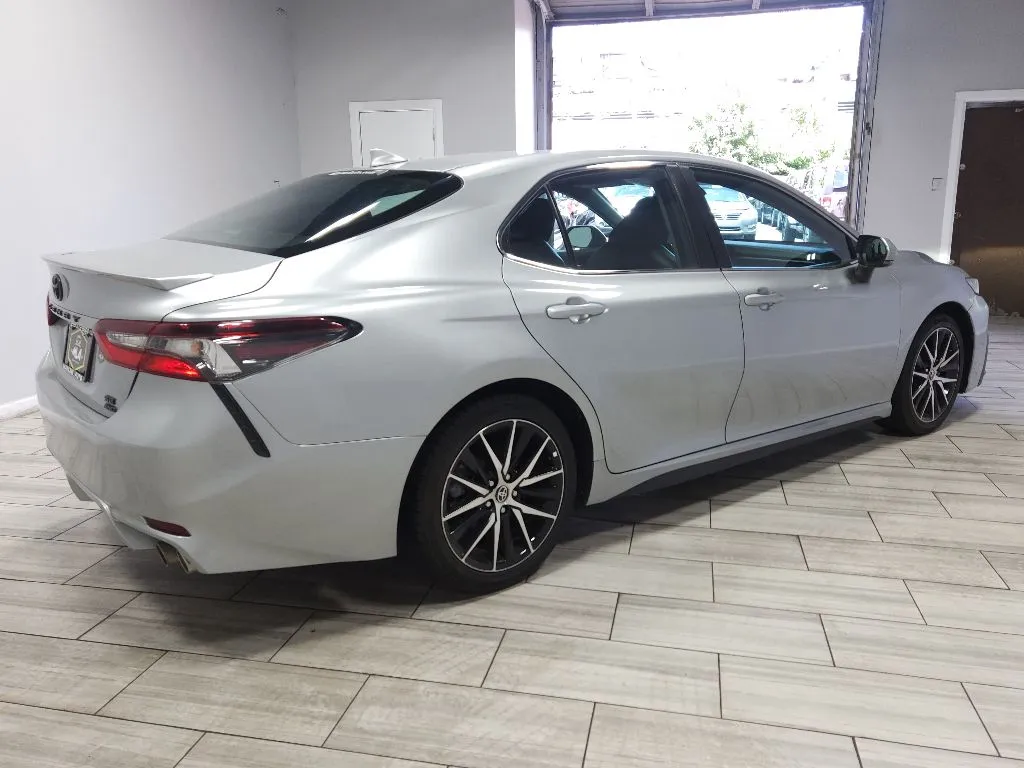 More photos of 2022 Toyota Camry SE at Torresdale Ave, PA
