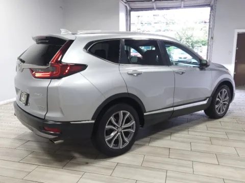 More photos of 2022 Honda CR-V Touring at Torresdale Ave, PA