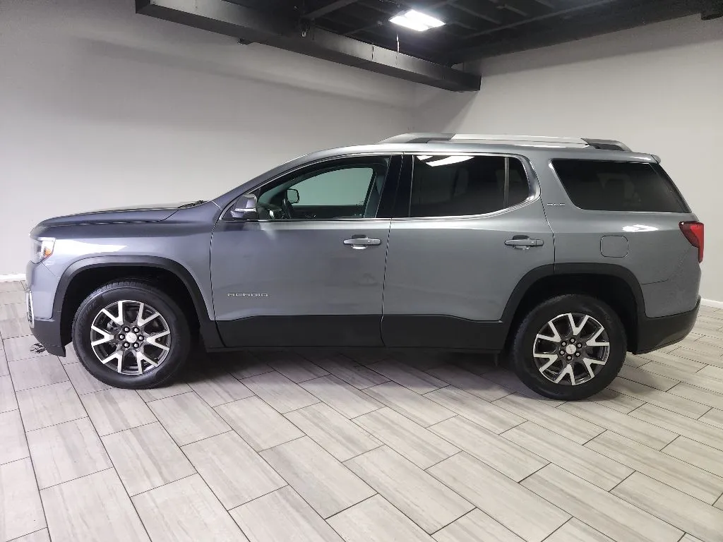 Photos of 2021 GMC Acadia SLE for sale in Philadelphia, PA at Torresdale Ave