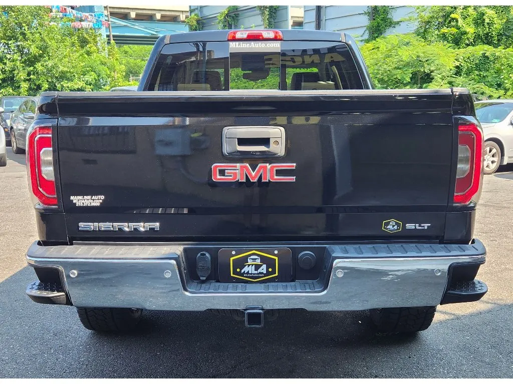 More photos of 2018 GMC Sierra SLT at Torresdale Ave, PA