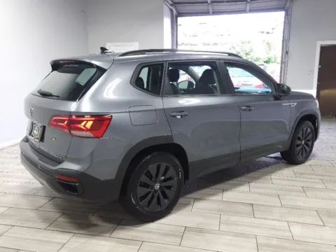 More photos of 2022 Volkswagen Taos S at Torresdale Ave, PA
