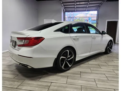 More photos of 2019 Honda Accord Sport 1.5T at Torresdale Ave, PA