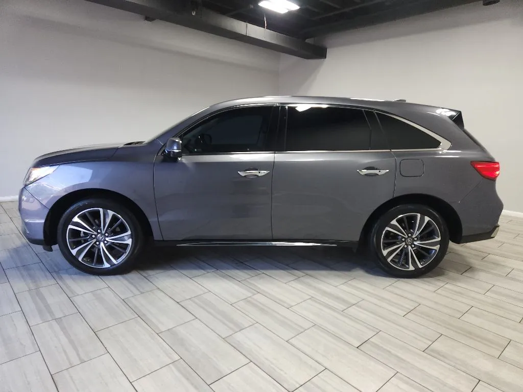Photos of 2020 Acura MDX w/Technology Pkg for sale in Philadelphia, PA at Torresdale Ave