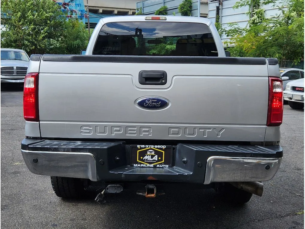 More photos of 2015 Ford F-350 XLT at Torresdale Ave, PA