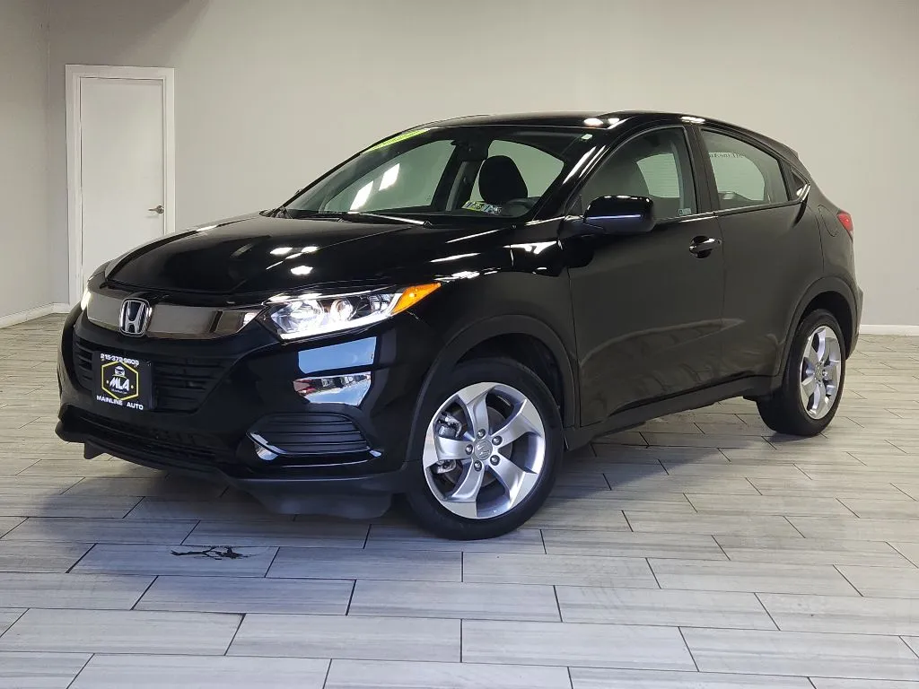Black 2022 Honda HR-V LX for sale in Philadelphia, PA
