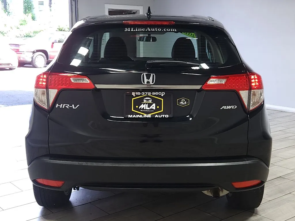 More photos of 2022 Honda HR-V LX at Torresdale Ave, PA