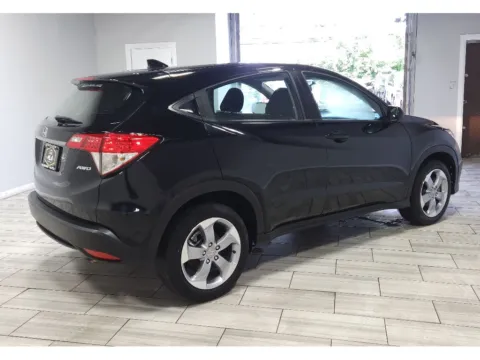 More photos of 2022 Honda HR-V LX at Torresdale Ave, PA