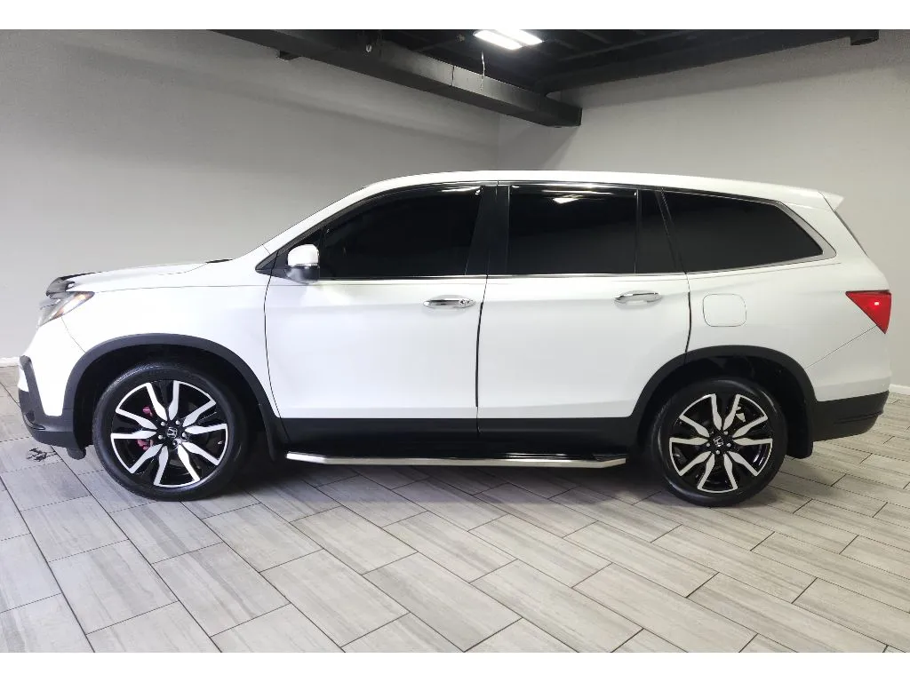 Photos of 2021 Honda Pilot EX-L for sale in Philadelphia, PA at Torresdale Ave