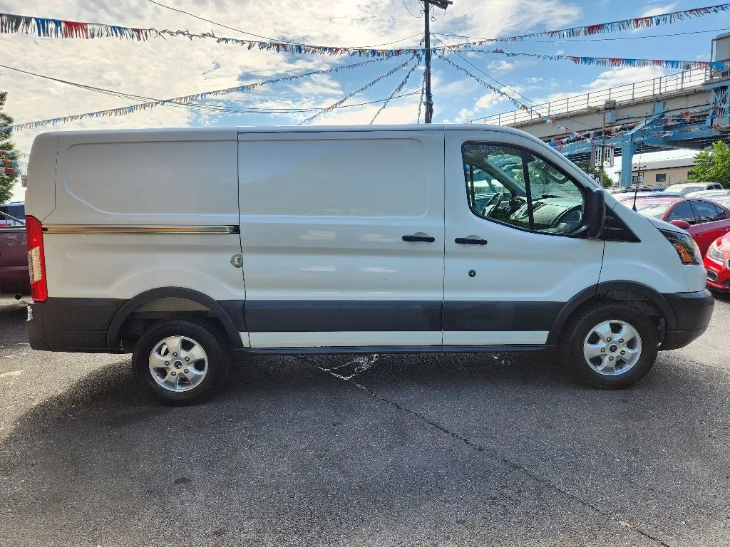 More photos of 2017 Ford Transit Van at Torresdale Ave, PA