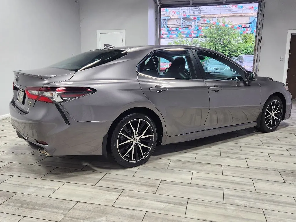 More photos of 2023 Toyota Camry SE at Torresdale Ave, PA