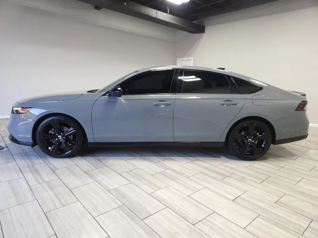 Photos of 2023 Honda Accord Hybrid Sport-L for sale in Philadelphia, PA at Torresdale Ave