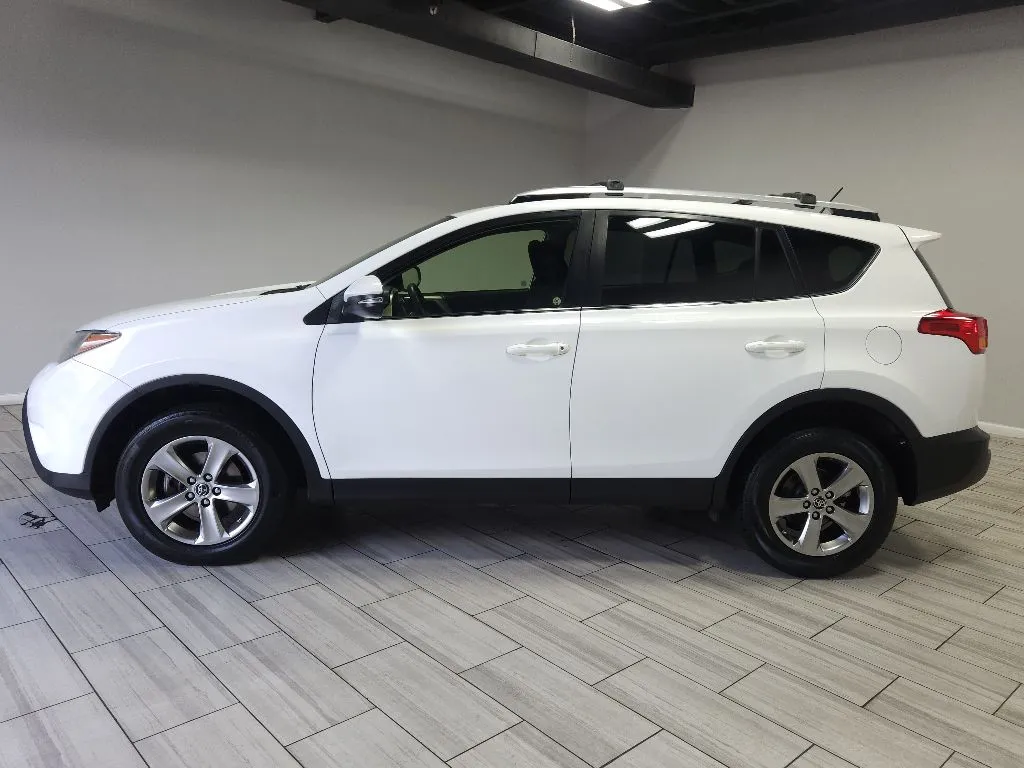 Photos of 2015 Toyota RAV4 XLE for sale in Philadelphia, PA at Torresdale Ave
