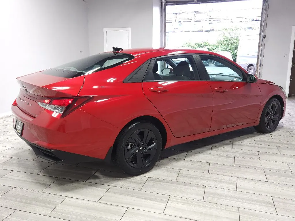 More photos of 2022 Hyundai Elantra SEL at Torresdale Ave, PA